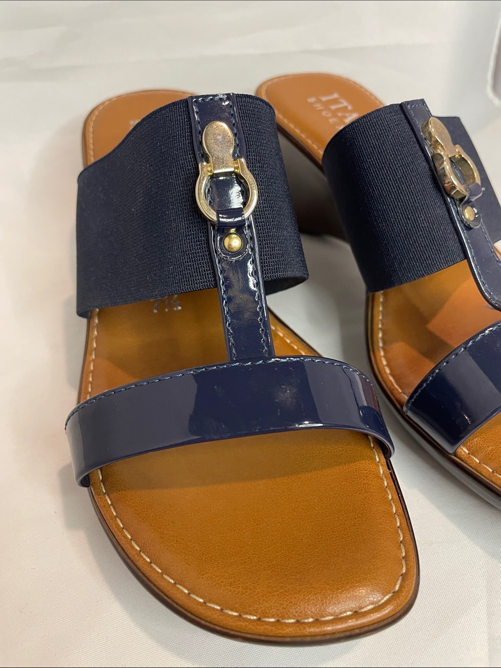 Italian Shoemakers Navy Patent and Elastic Slide Sandal with Gold Accent - Picture 2 of 6